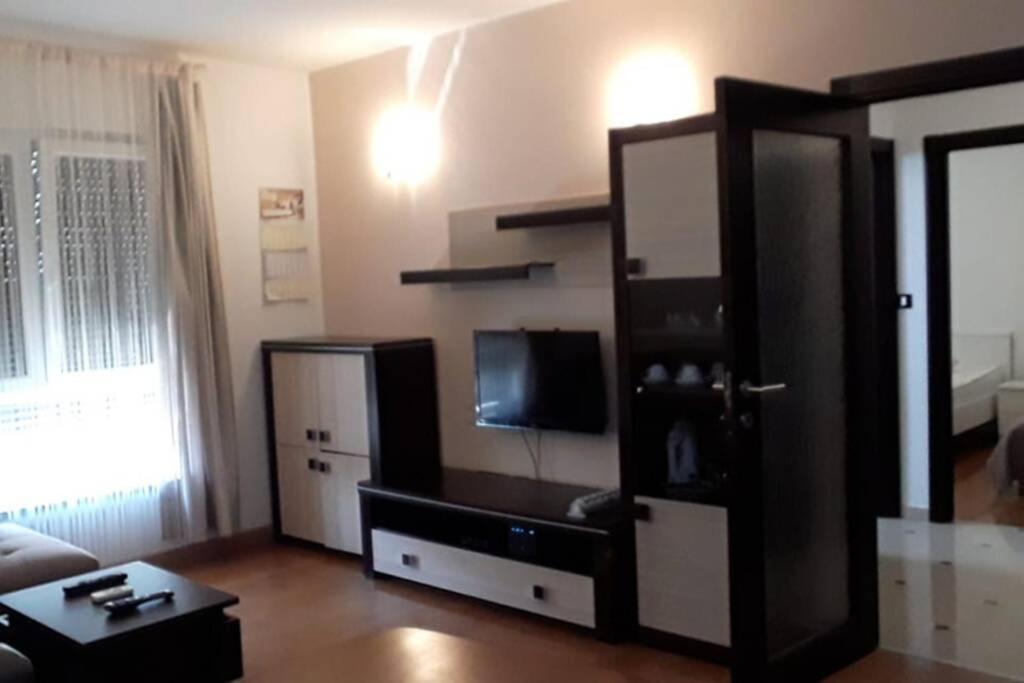 Apartman Franko - Uz Parking Pula Exterior foto